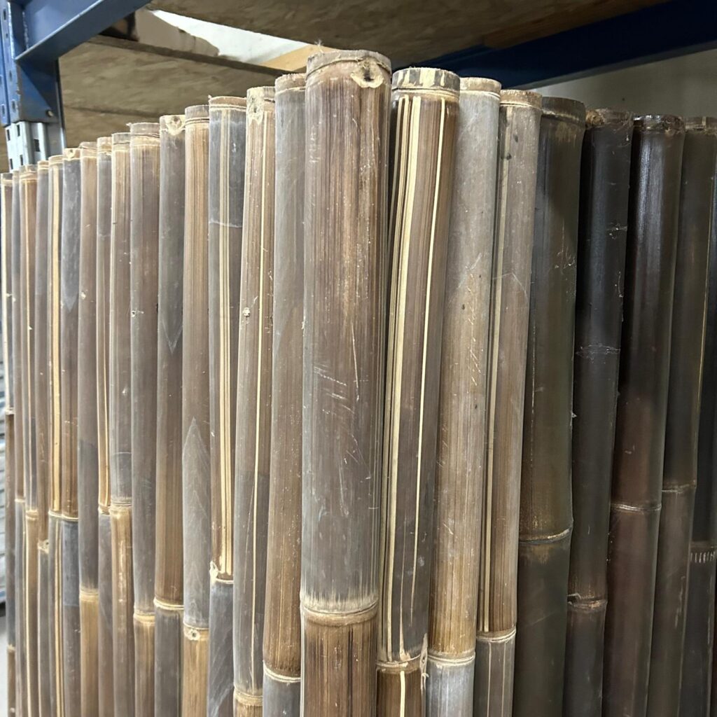 OUTLET Bambuszäune - 90x180 cm - Dunkel (Helle Farbe Bambuspfähle)